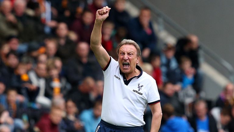 Warnock và câu chuyện thú vị về sự chuyển mình của bóng đá
