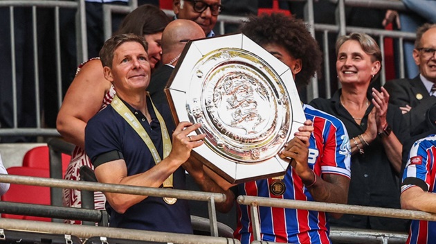 Ảnh bài viết 2 danh hiệu trong 3 tháng – Oliver Glasner đã là HLV vĩ đại nhất lịch sử Crystal Palace?