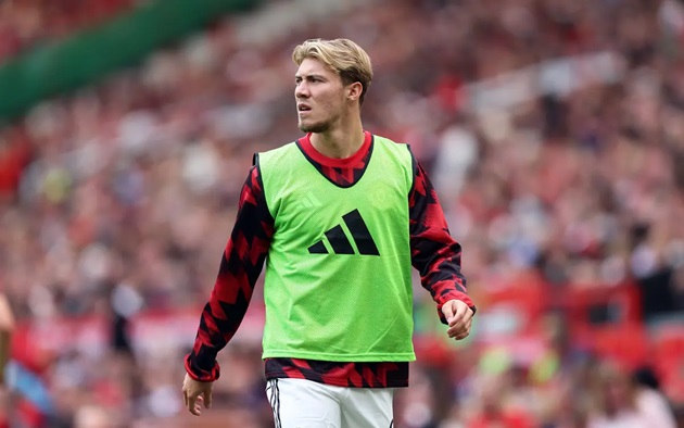Ảnh bài viết Điều gì sẽ xảy ra với Vlahovic và Juventus nếu Milan mua được Hojlund từ Man United?