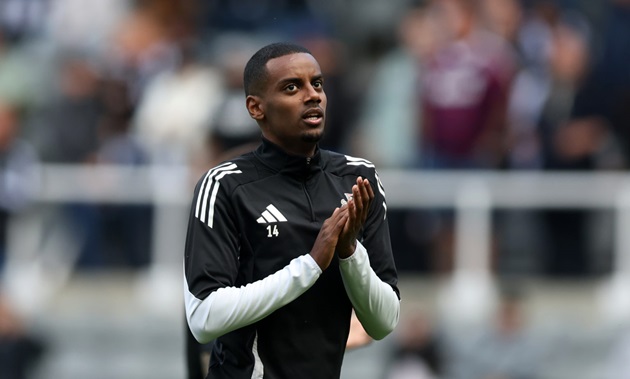 Ảnh bài viết Alexander Isak đang chơi một ván bài rủi ro