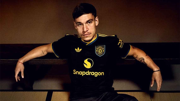 Mẫu áo đấu thứ 3 của Man United mùa 2025/26.