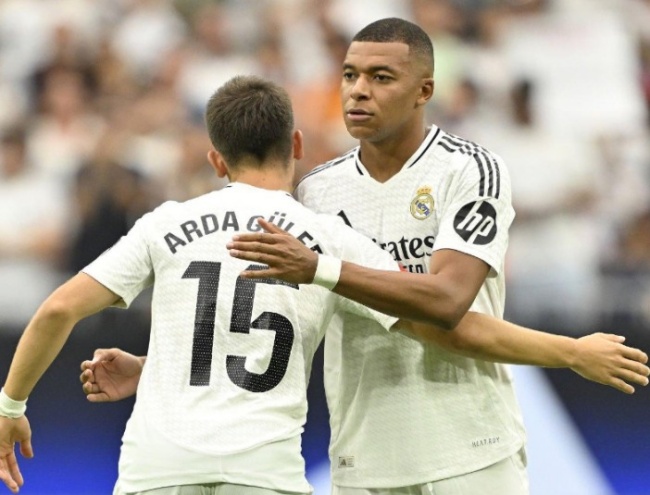 Mbappe và Guler tỏa sáng.