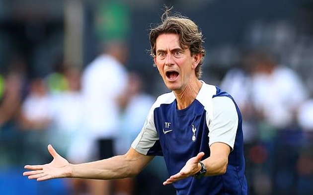 Ảnh bài viết Thử thách lớn nhất của Thomas Frank: Dẫn dắt một Tottenham hỗn loạn chinh phục trời Âu