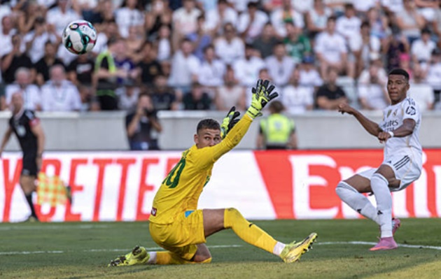 Real giành chiến thắng 4-0 ở trận giao hữu.