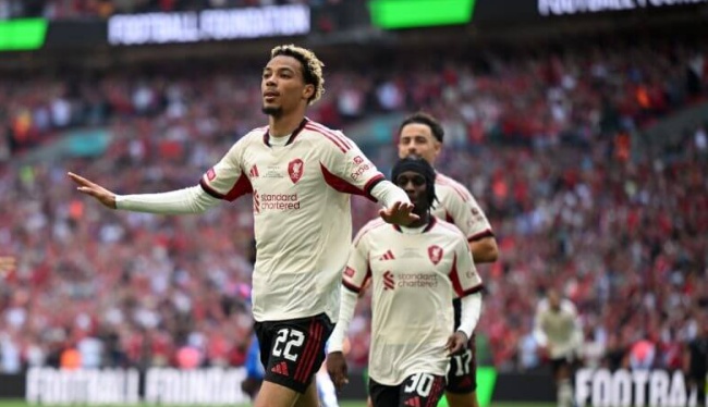 Hugo Ekitike ghi bàn cho Liverpool.