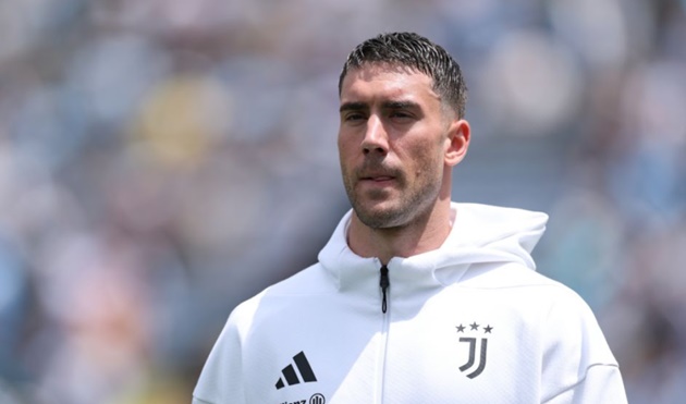 Juve sẵn sàng bán Vlahovic.