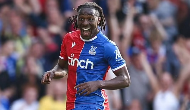 Eze sở hữu điều khoản giải phóng hợp đồng trị giá 68 triệu bảng.