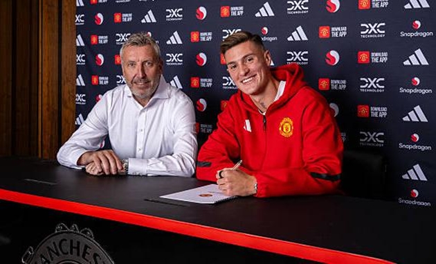 Ảnh bài viết Manchester United: Hàng công lấp lánh trên nền móng ọp ẹp