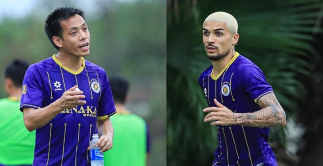 Văn Quyết mong Hendrio sớm nhập tịch.