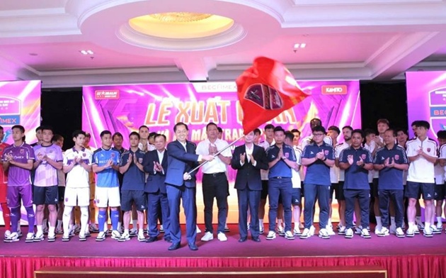 Ảnh bài viết Chủ tịch Becamex TP HCM giao nhiệm vụ Top 3 cho Nguyễn Anh Đức