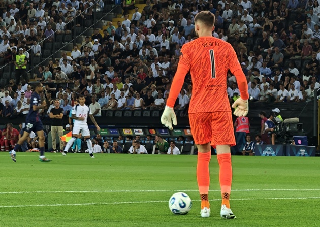 Vicario được khuyến khích chuyền dài nhiều hơn