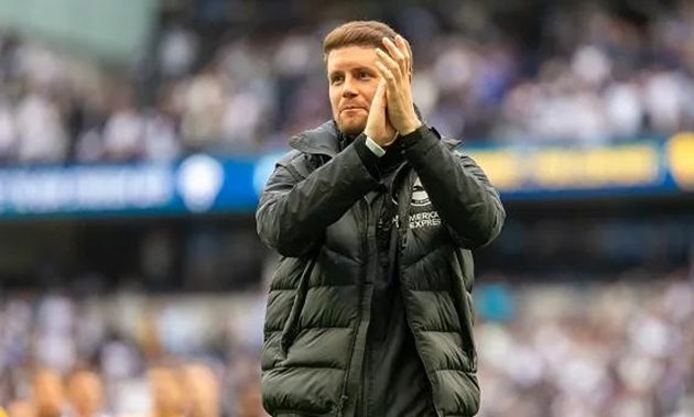 Fabian Hurzeler tự tin giữ chân Carlos Baleba.