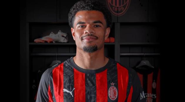 Athekame chính thức đến AC Milan.