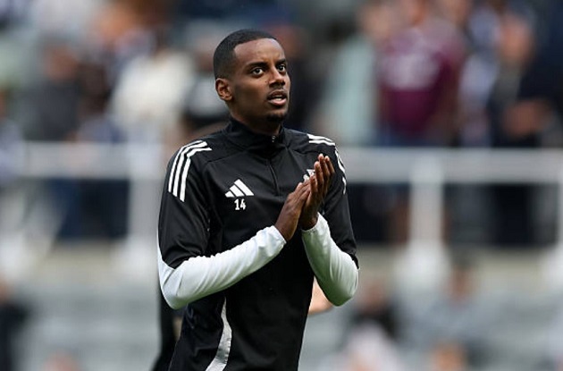 Ảnh bài viết 75 cú sút, 0 bàn: Vắng Isak, hạn chế của Newcastle lộ rõ