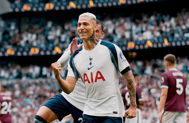 Richarlison đã có một ngày thi đấu bùng nổ.