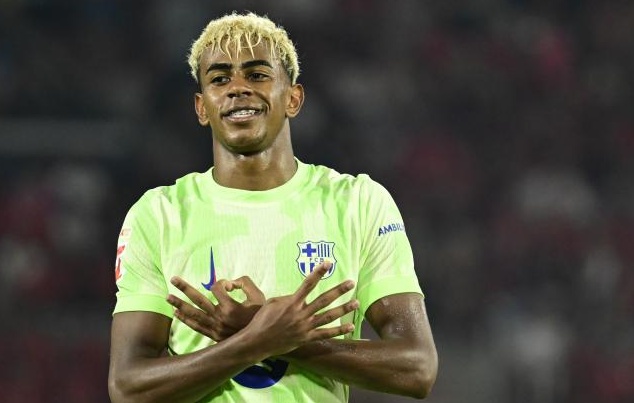 Yamal cho thấy mình xứng đáng khoác áo số 10.