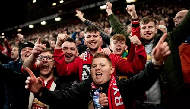 Amorim muốn các CĐV tiếp tục thắp sáng Old Trafford dù trong hoàn cảnh khó khăn nhất.