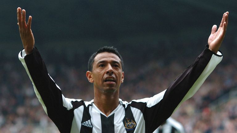 Nolberto Solano vừa được bổ nhiệm làm HLV của Pakistan.