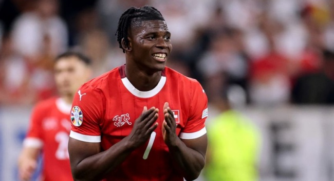 Ảnh bài viết Milan cân nhắc chiêu mộ Breel Embolo nếu bỏ lỡ Hojlund