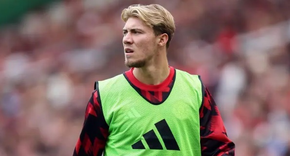 Ảnh bài viết Hojlund bị loại khỏi đội hình MU trận gặp Arsenal