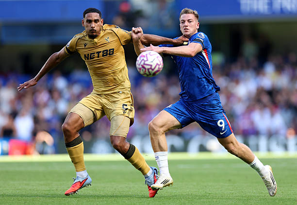 Chelsea bị cầm hòa trên sân nhà.