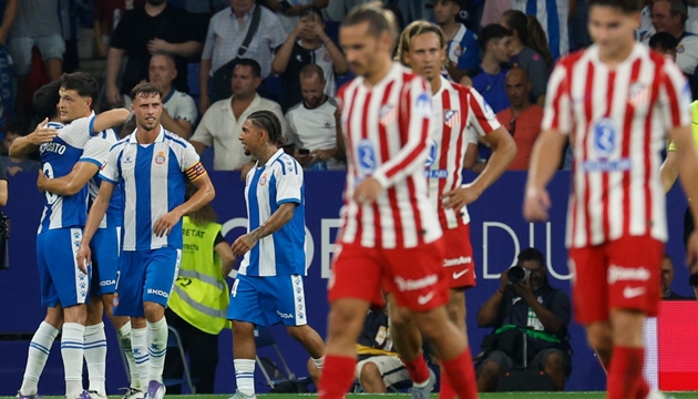 Atletico Madrid thua ngược Espanyol.
