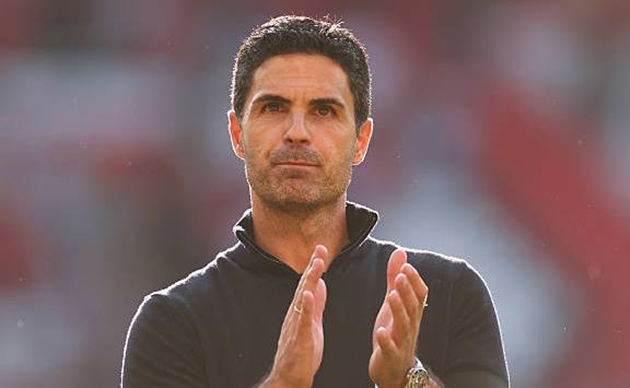 Mikel Arteta và Arsenal nhọc nhằn vượt ải Old Trafford.