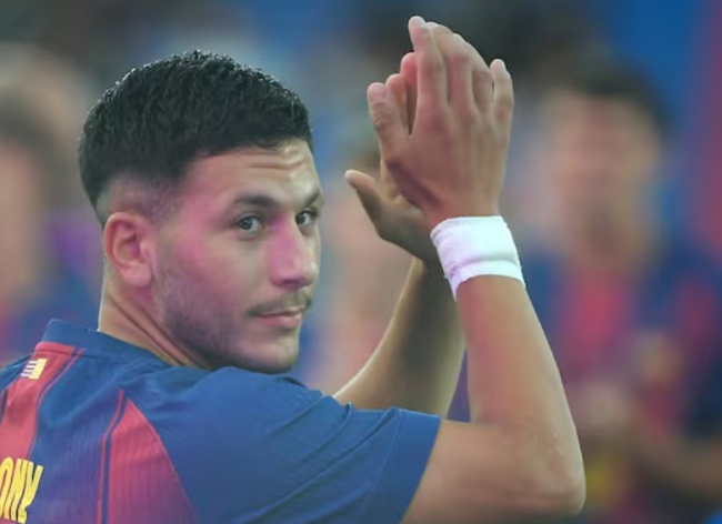 Roony Bardghji trong màu áo Barca.