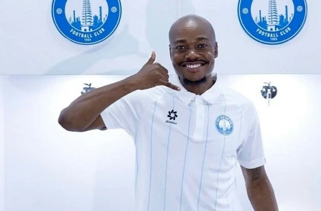 Ảnh bài viết Điểm tin bóng đá Việt Nam 19/8: Nam Định chiêu mộ Percy Tau; Malaysia công bố 2 trận giao hữu, dập tắt tin đồn nhập tịch