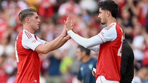 Ảnh bài viết Neville – Carragher tranh luận: Havertz hay Gyokeres xứng đáng đá chính cho Arsenal?