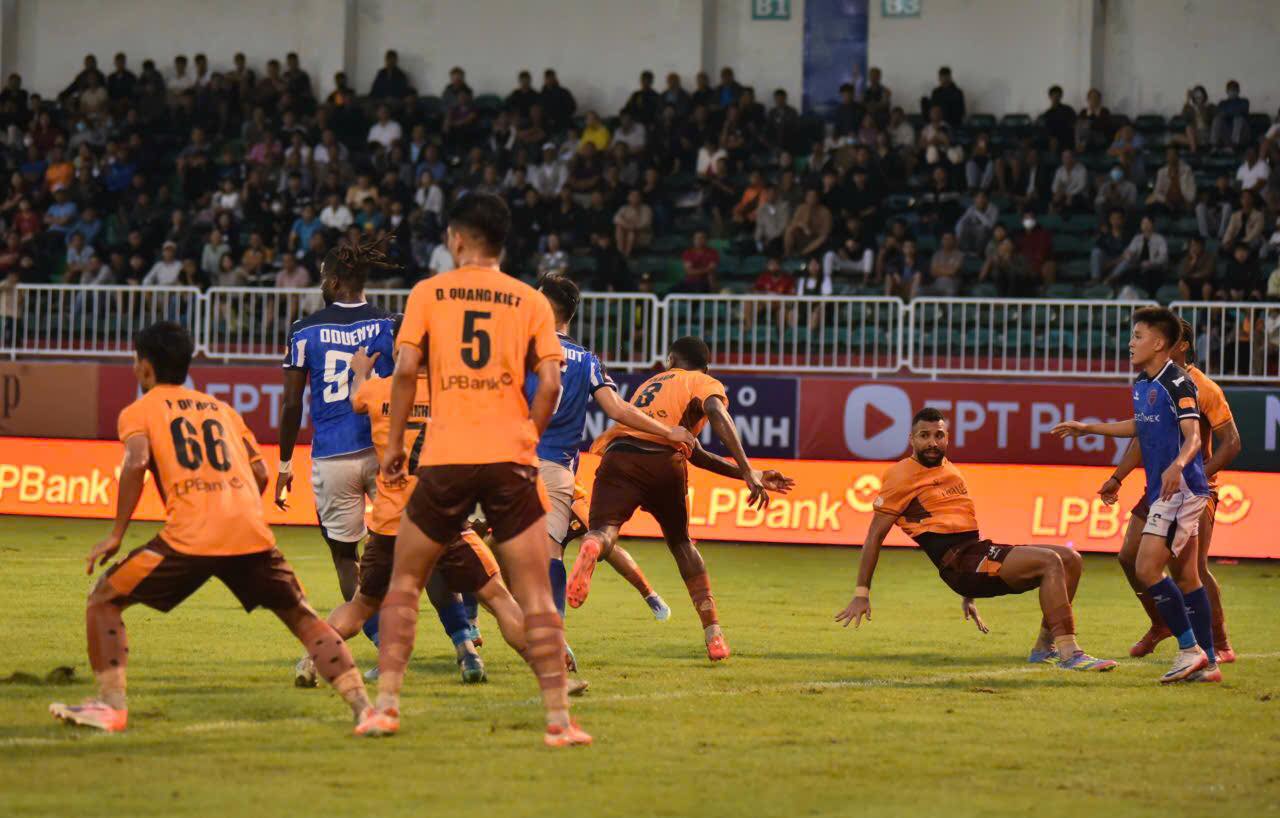 Ảnh bài viết CĐV HAGL bi quan về tương lai trụ hạng sau thất bại ở vòng 1 V-League
