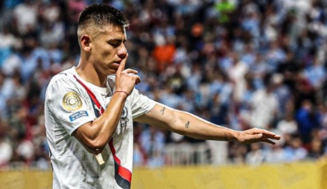 Ảnh bài viết Dortmund gửi đề nghị hỏi mượn Echeverri từ Man City