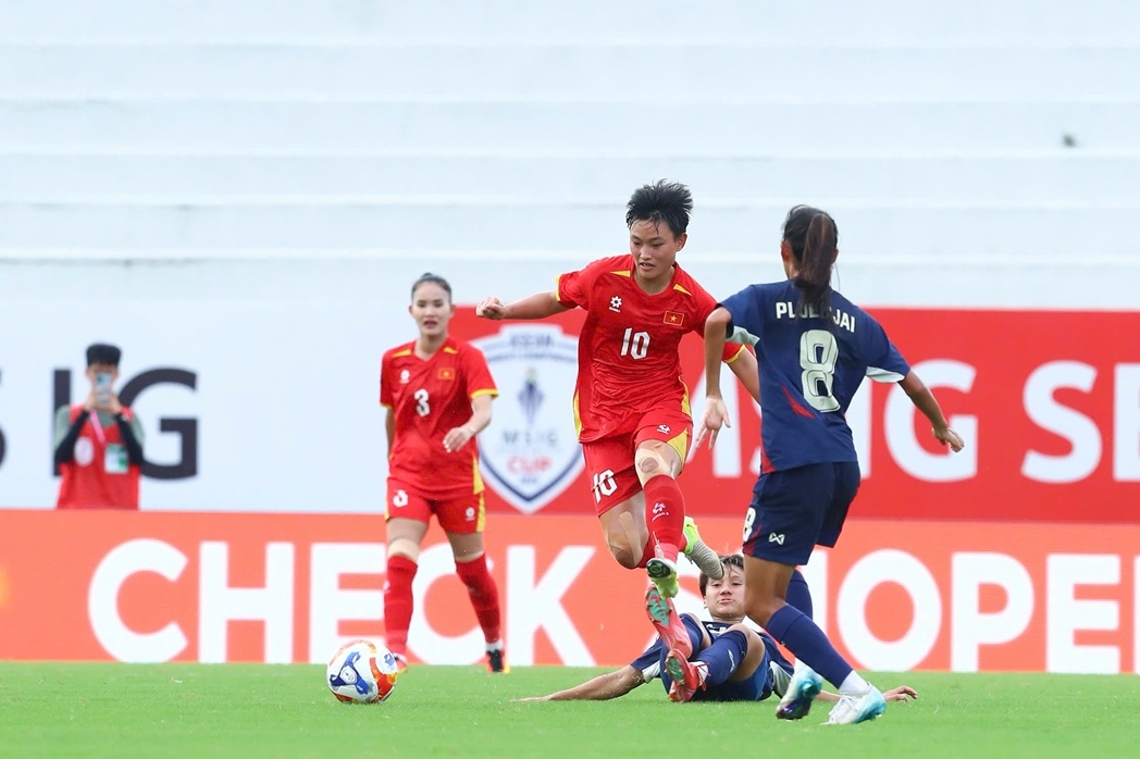 Ảnh bài viết Thắng Thái Lan 3-1, tuyển nữ Việt Nam kết thúc giải Đông Nam Á với huy chương đồng