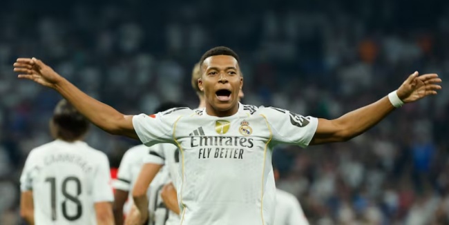 Mbappe tỏa sáng cho Real.