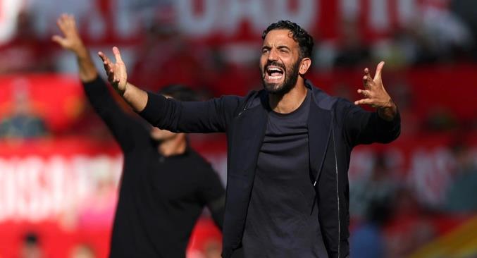 Amorim có thay đổi chiến thuật để phù hợp với nhân sự MU?