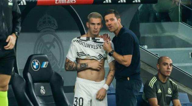 Alonso đã có ngày ra quân suôn sẻ ở La Liga.