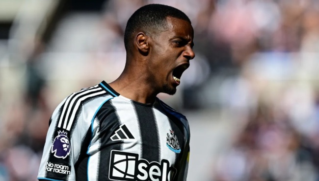 Mối quan hệ giữa Isak và Newcastle rạn nứt lớn.