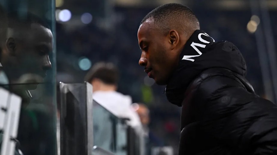 Tiago Djalo không cạnh tranh được suất ra sân tại Juventus.