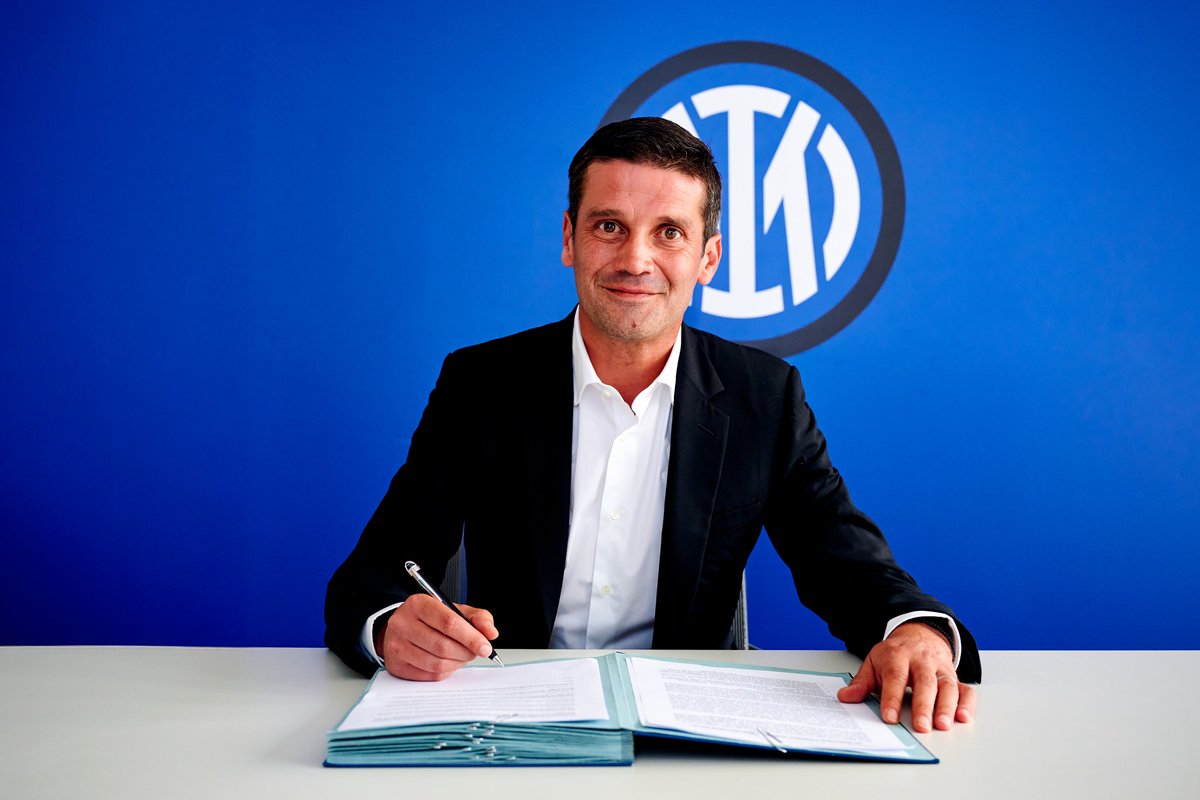 Inter đã gây bất ngờ khi bổ nhiệm Chivu.
