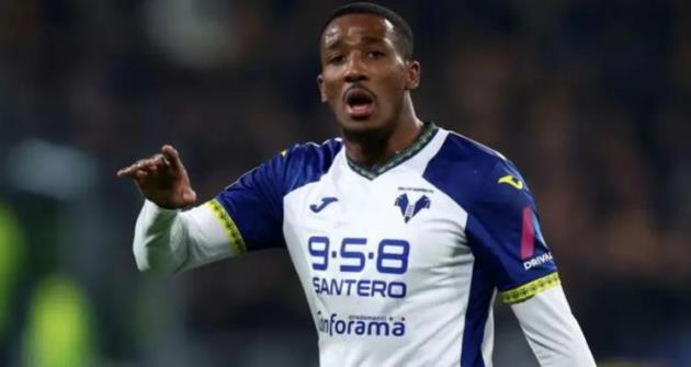 Ảnh bài viết Wolves ký hợp đồng với 'cầu thủ nhanh nhất Serie A' Tchatchoua