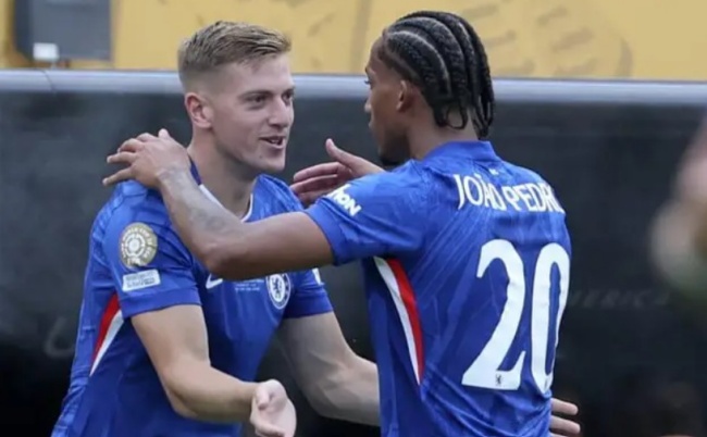 Hàng công Chelsea tịt ngòi ở trận hòa Palace.