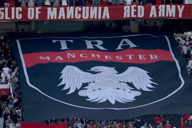 Nhóm The Red Army nỗ lực xây dựng lại bầu không khí tại Stretford End.