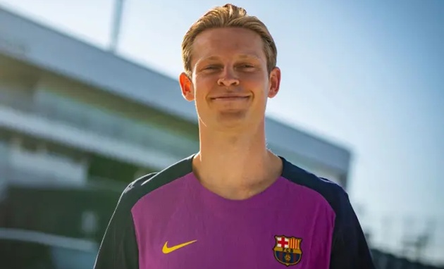 De Jong chuẩn bị gia hạn với Barca