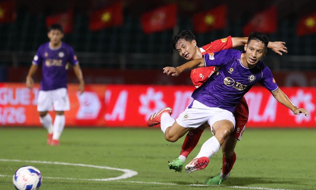 Hà Nội FC có màn khởi đầu mùa giải không mấy suôn sẻ. 
