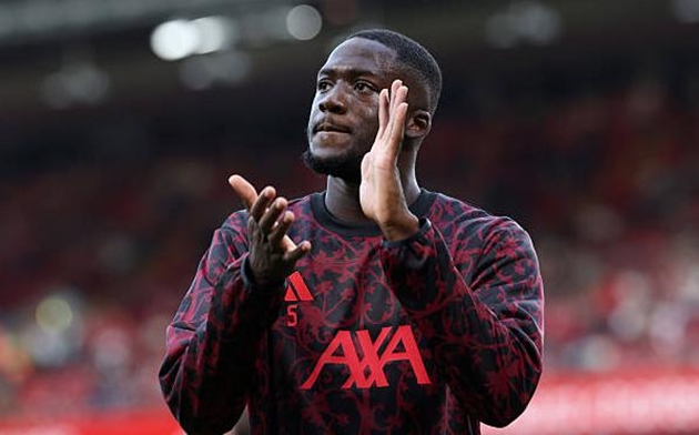 Ibrahima Konate bị chỉ trích sau trận thắng Bournemouth.