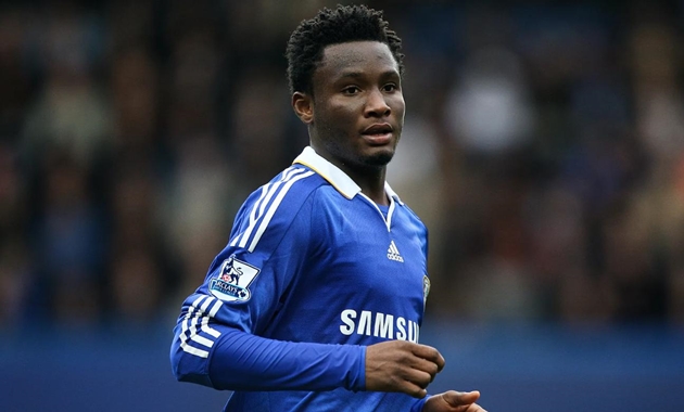 John Obi Mikel chuyển hướng từ Manchester United sang gia nhập Chelsea.