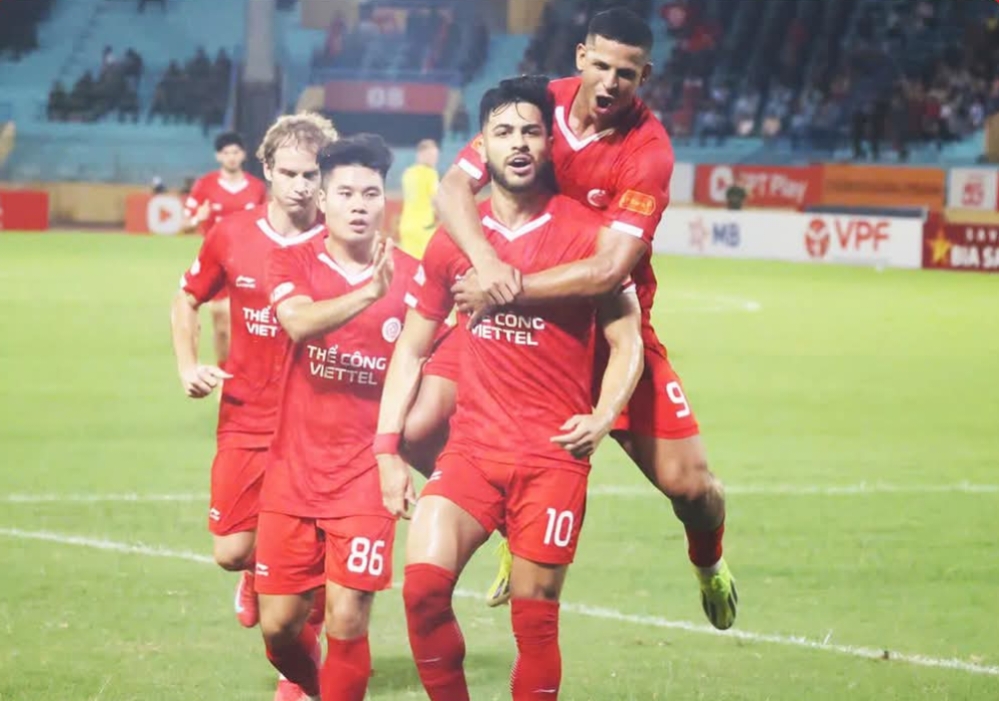 Ảnh bài viết Tân binh tỏa sáng, Thể Công Viettel hủy diệt CA TP. HCM