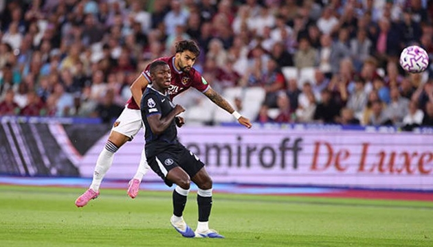 Moises Caicedo được đánh giá cao trong trận thắng đậm của Chelsea.