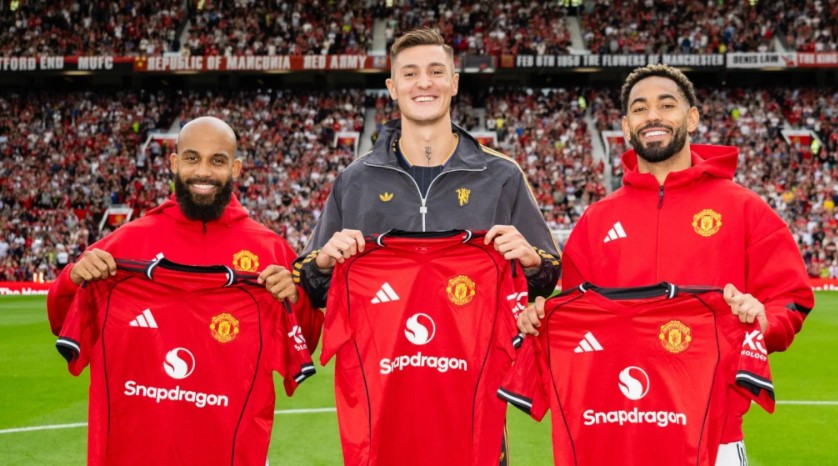 Bộ 3 tân binh trị giá 200 triệu bảng trên hàng công sẽ là niềm hy vọng của Man United.