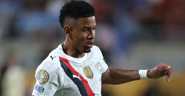 Ảnh bài viết Tottenham tăng giá mua Savinho sau khi bỏ lỡ Eze